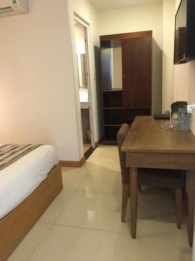 Elegant Hotel Pleiku Zewnętrze zdjęcie