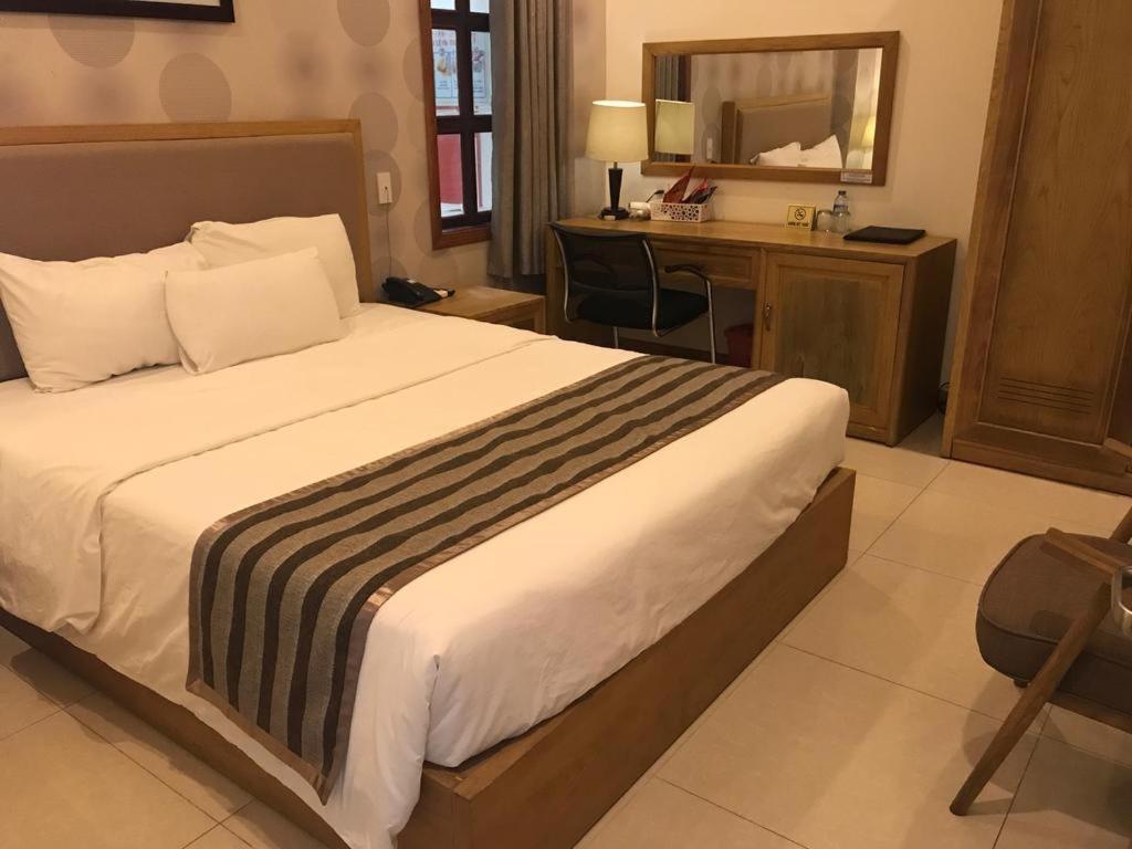 Elegant Hotel Pleiku Zewnętrze zdjęcie